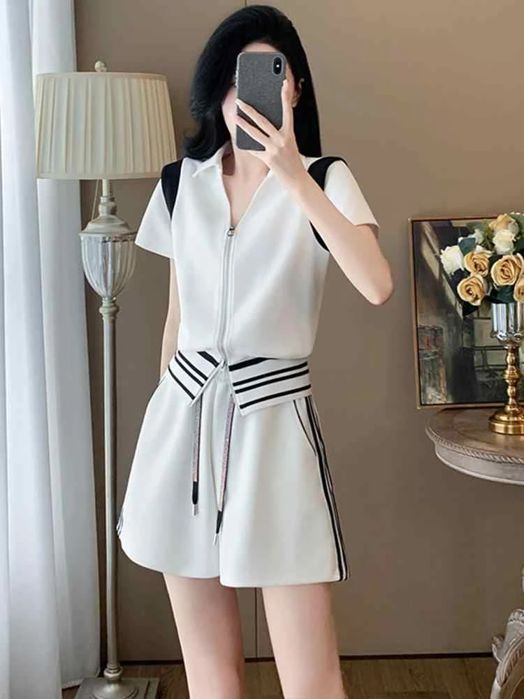 夏季2025新款休闲运动套装女时尚网红运动短袖阔腿短裤显瘦两件套