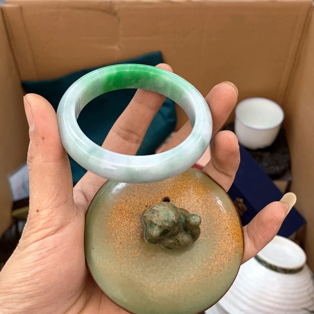 瓷片哈哈哈哈太给力哈哈哈