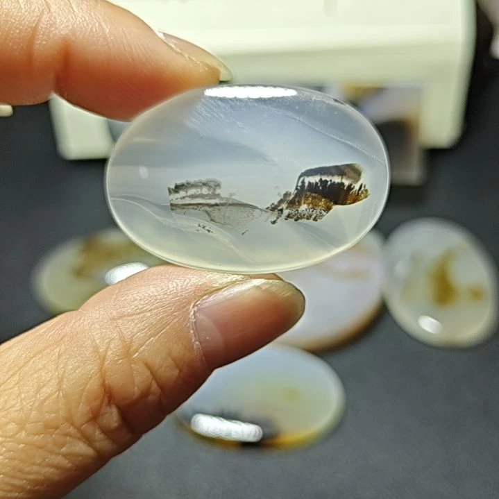 玛瑙/玉髓未镶嵌珠宝奇石