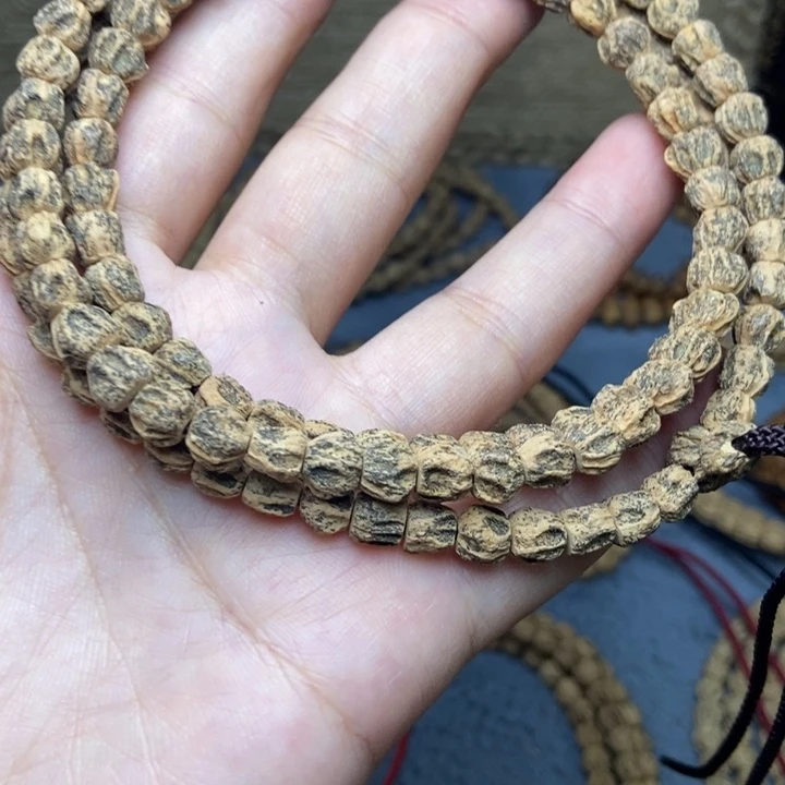 【闪购商品】吊坠柏香籽/百香籽