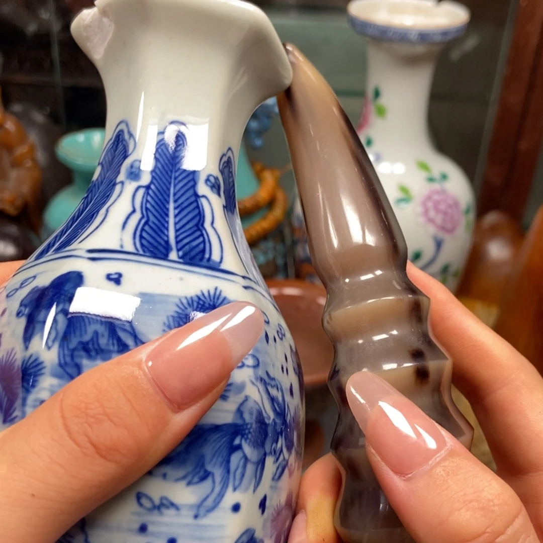 主播节目主持人和主持人的工作也在