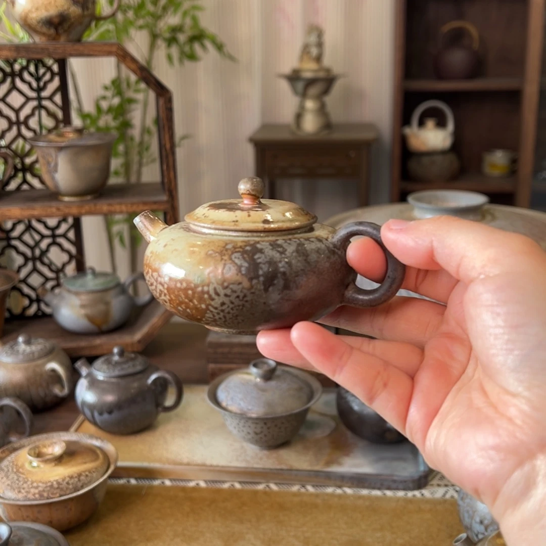 08中白扁腹壶福利