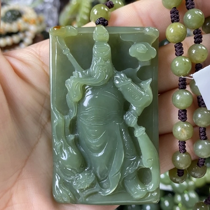 透闪石质玉挂件未镶嵌浮***®