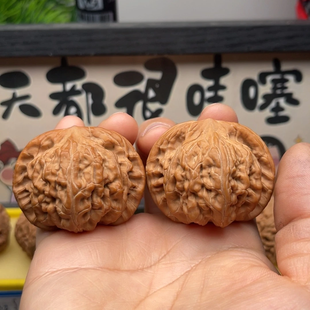 李***。吊坠文玩核桃44望月