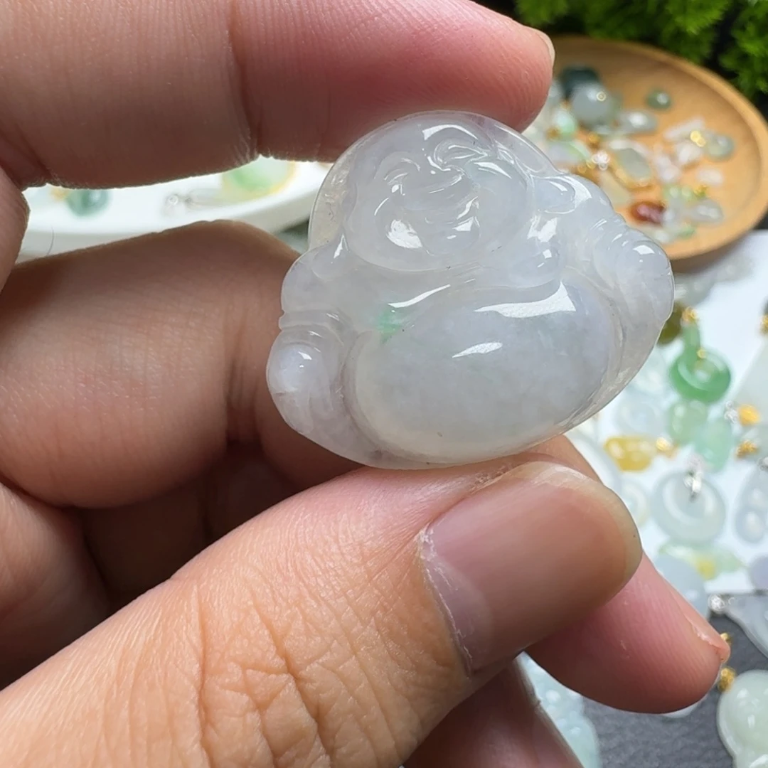 翡翠未镶嵌颈饰佛公