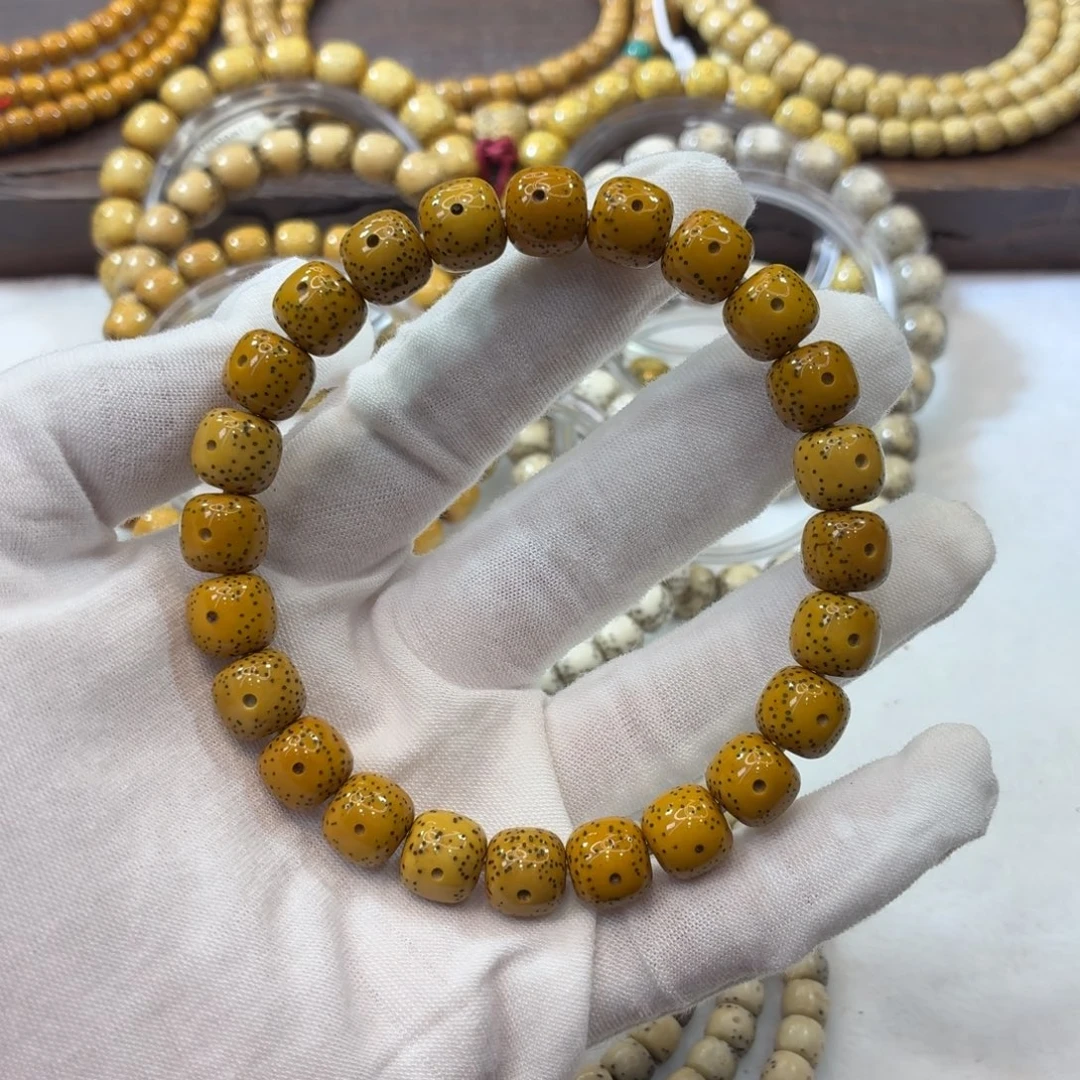 吊坠星月菩提10x9大眼睛