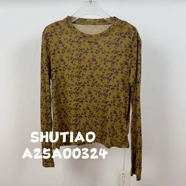 【SHUTIAO】2024秋冬：新款小众设计款T恤A25A00324
