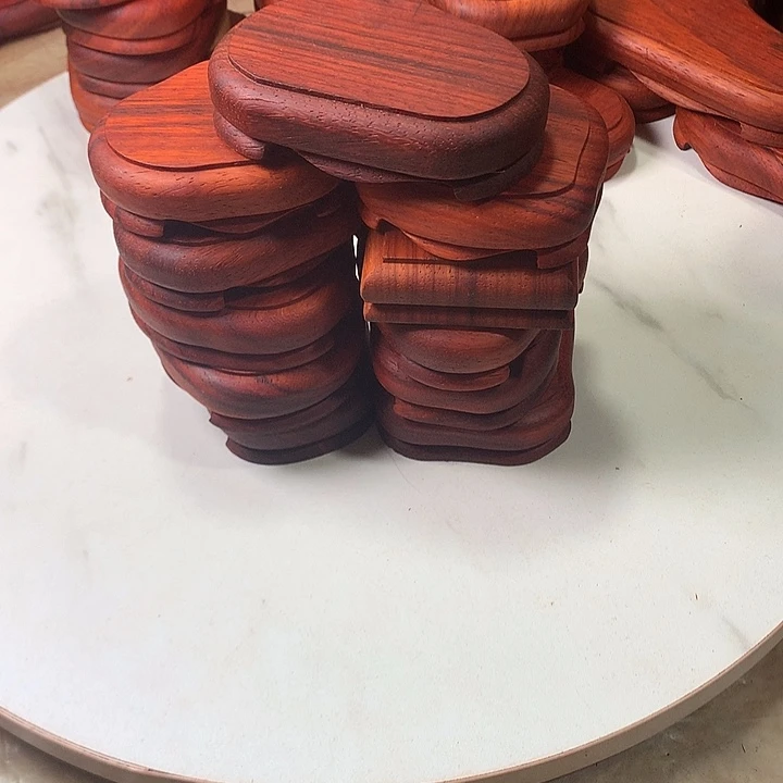 随行的十个哈哈哈小