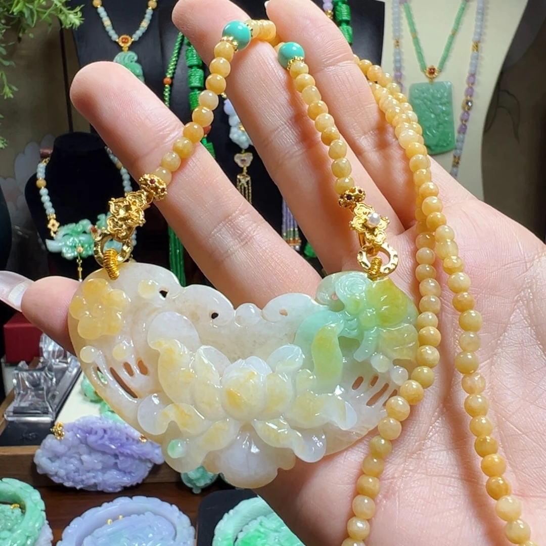 翡翠未镶嵌毛衣链冰
