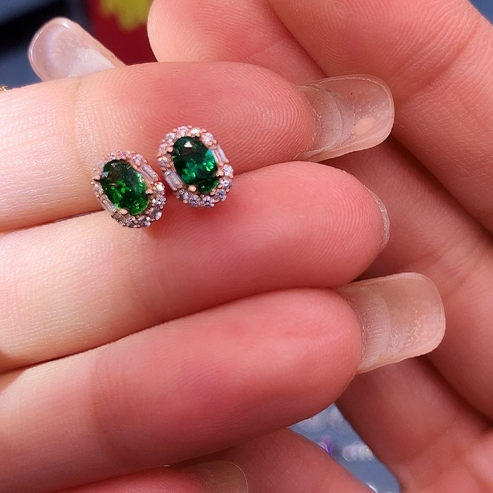 透辉石耳钉银S925镶嵌