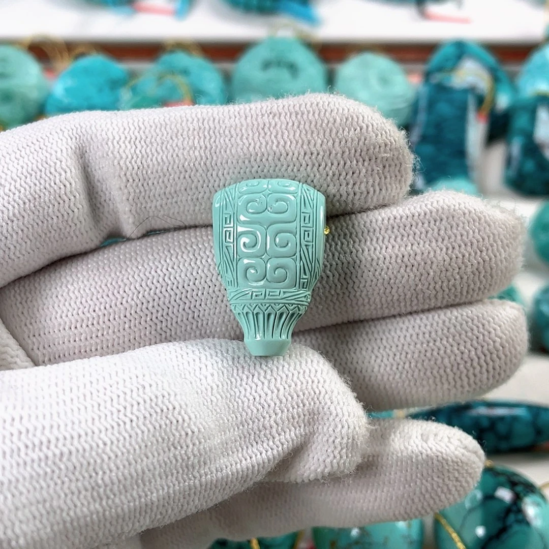 绿松石未镶嵌车挂