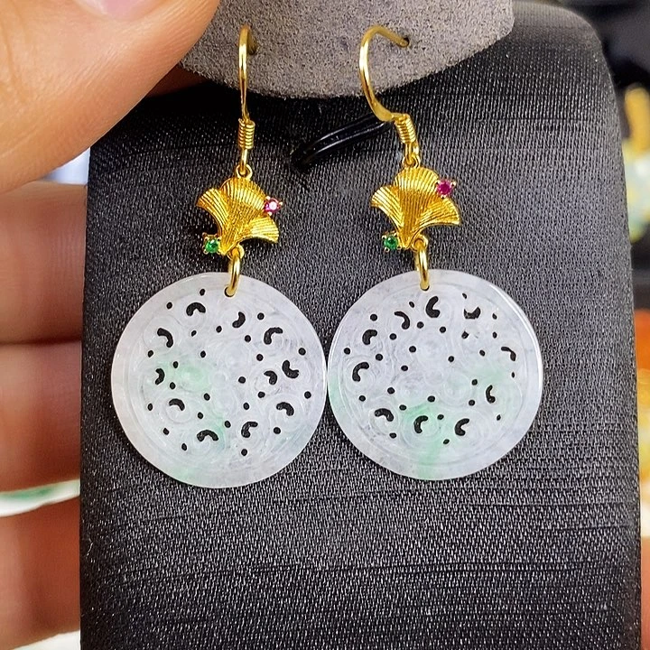 翡翠未镶嵌颈饰耳饰