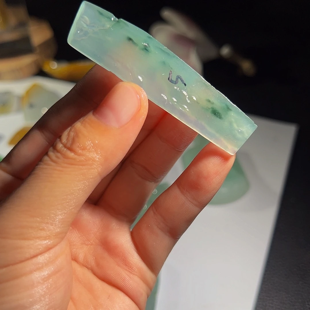 定制翡翠未镶嵌天然缅甸A货翡翠