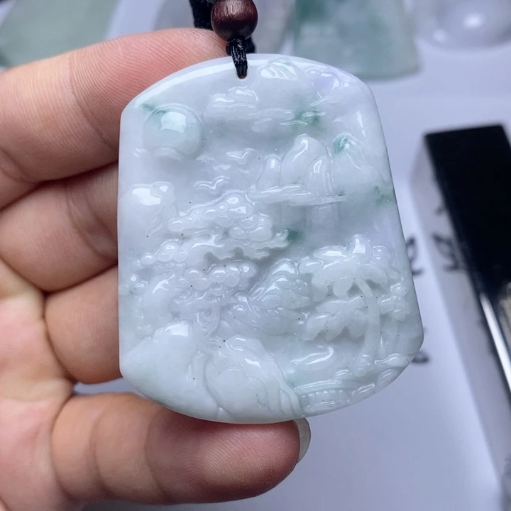 颈饰未镶嵌翡翠翡翠