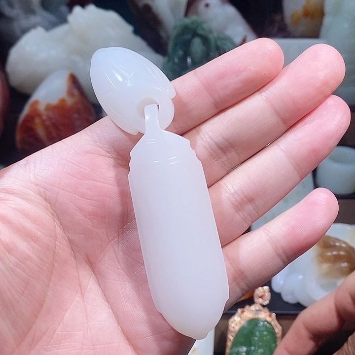 颈饰未镶嵌和田玉