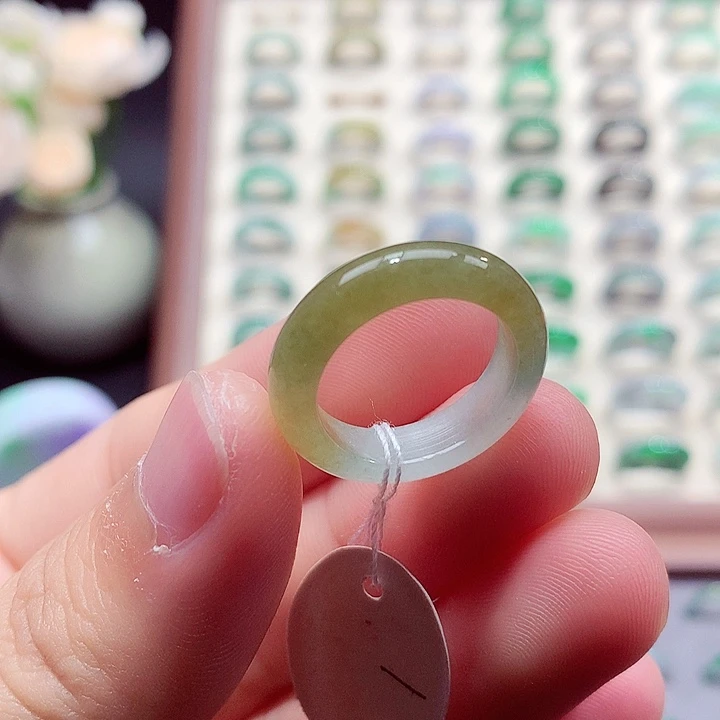 翡翠未镶嵌戒指12-13号