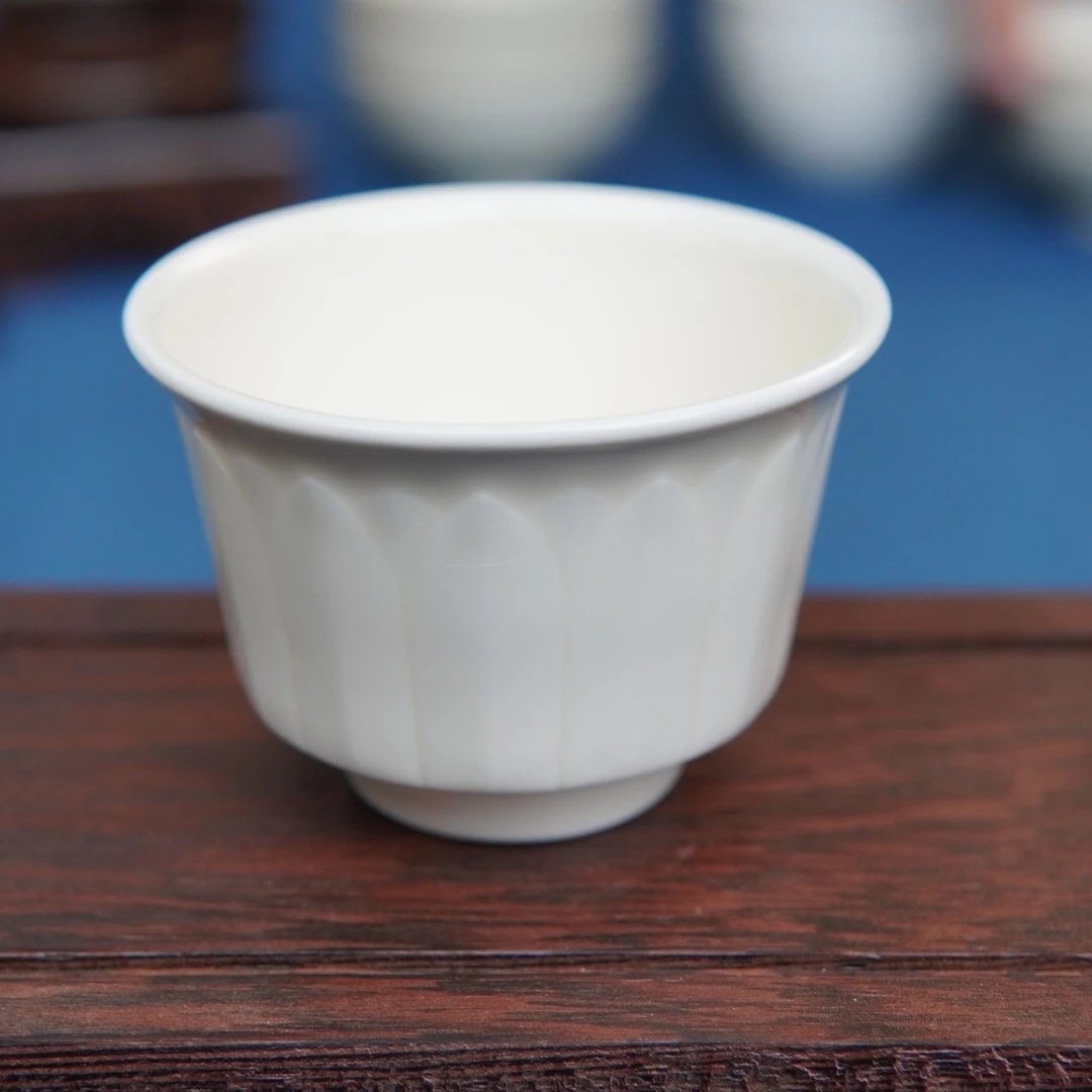 【大宋定瓷】主人杯 小马蹄杯 莲花瓣 薄如纸响如罄 微瑕