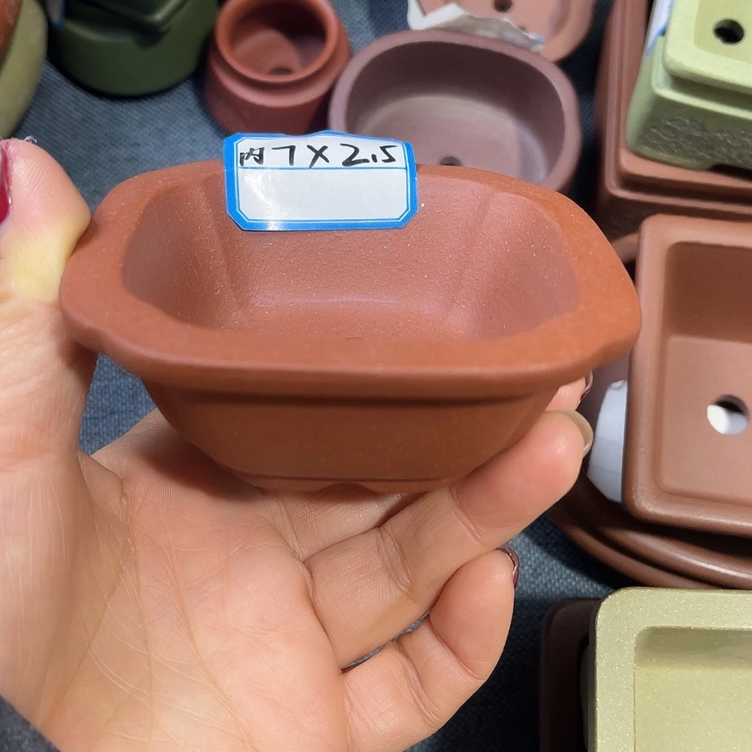 精选紫砂撇口小四方盆