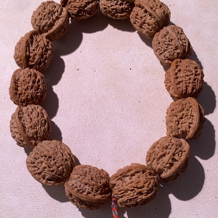 手串文玩核桃a****a…………