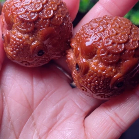 【闪购商品】手串/手链橄榄核乐*44左右金币金蝉手球
