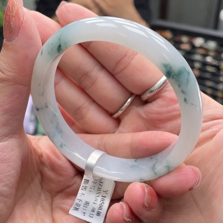 未镶嵌手镯翡翠58