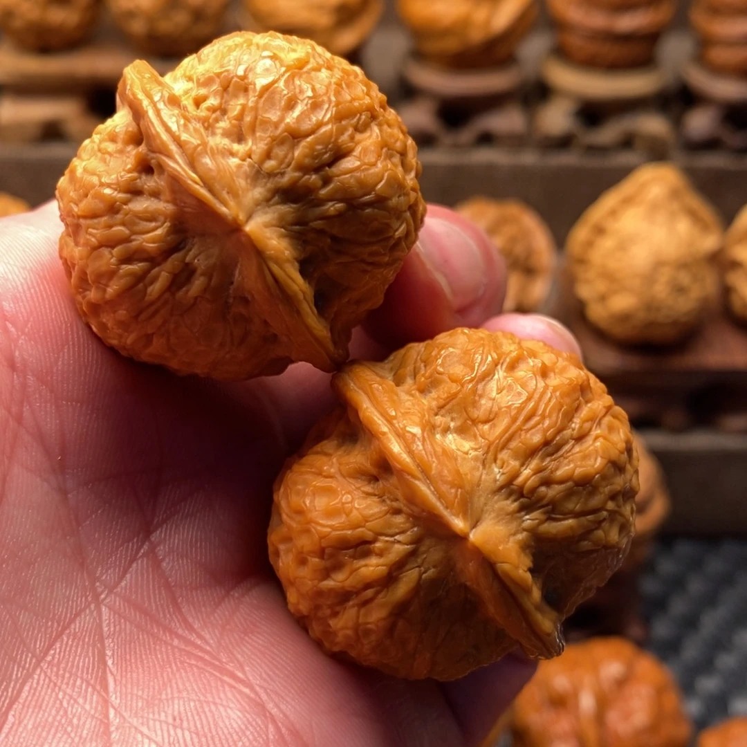 把件文玩核桃铁核桃