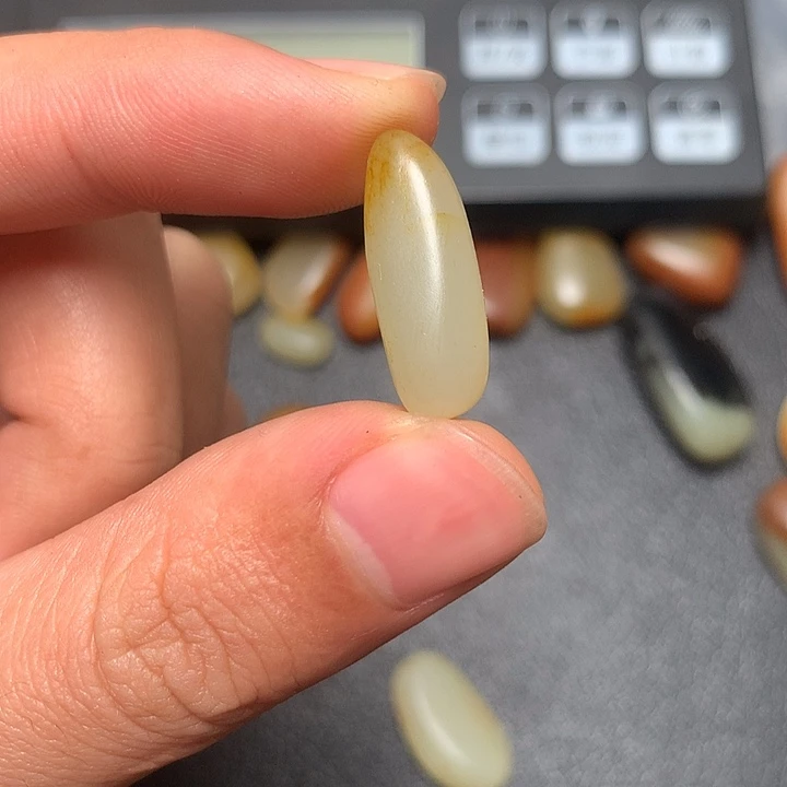 和田玉未镶嵌摆件