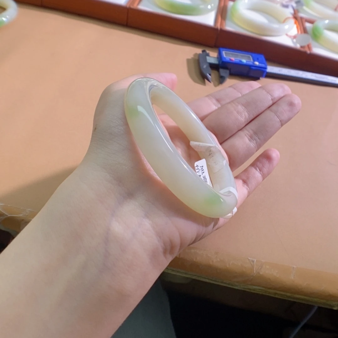 【闪购商品】和田玉（翠青玉）手镯未镶嵌香****远56