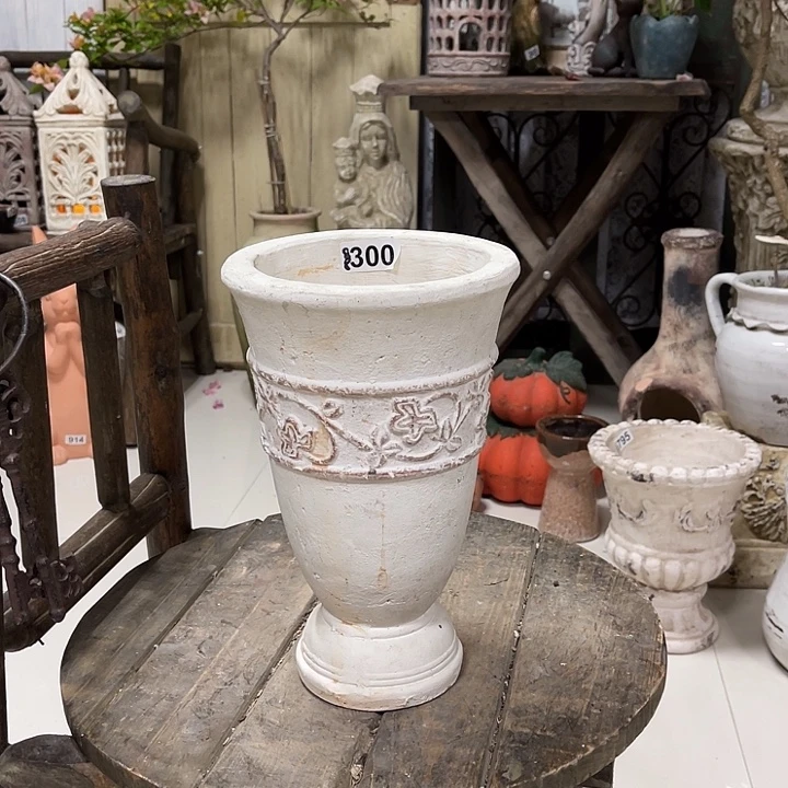 300故事白色奖杯111