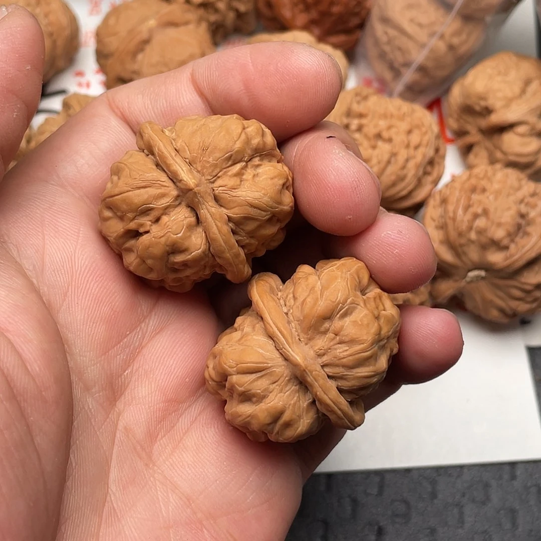 文玩核桃吊坠ʚ**个头