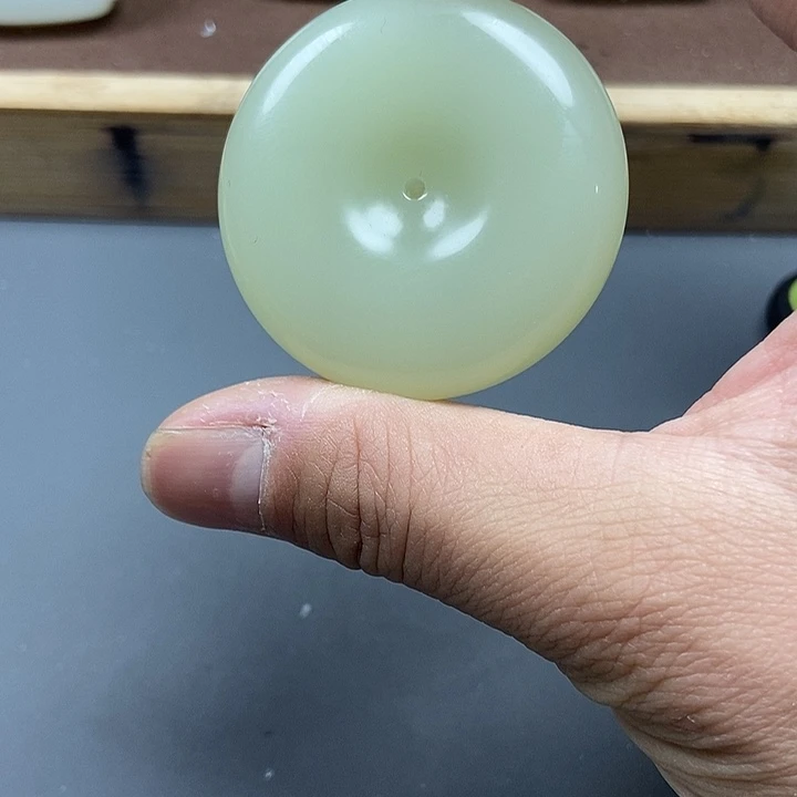 和田玉（糖玉）未镶嵌挂件