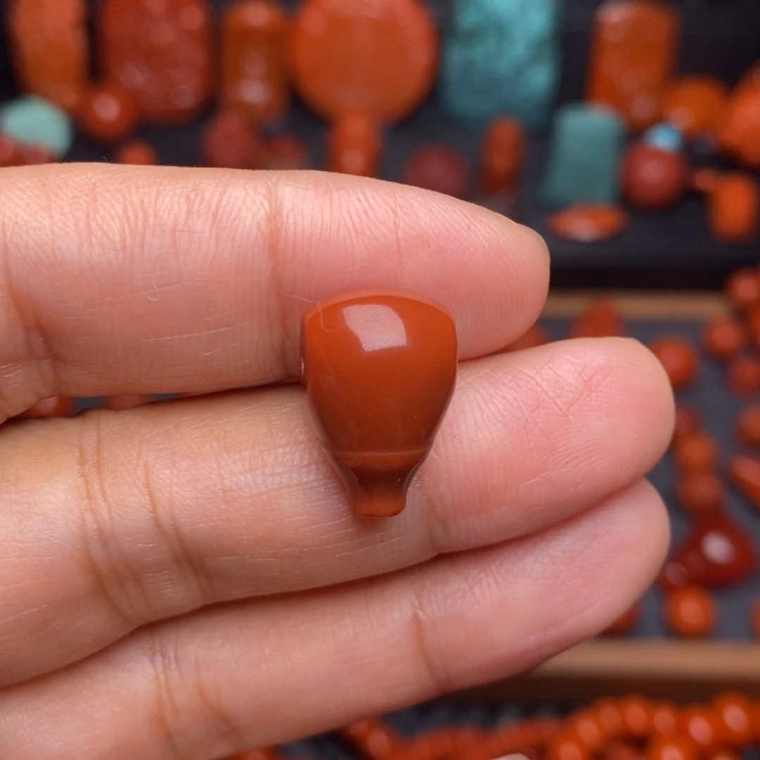 南红玛瑙配饰未镶嵌恒三通