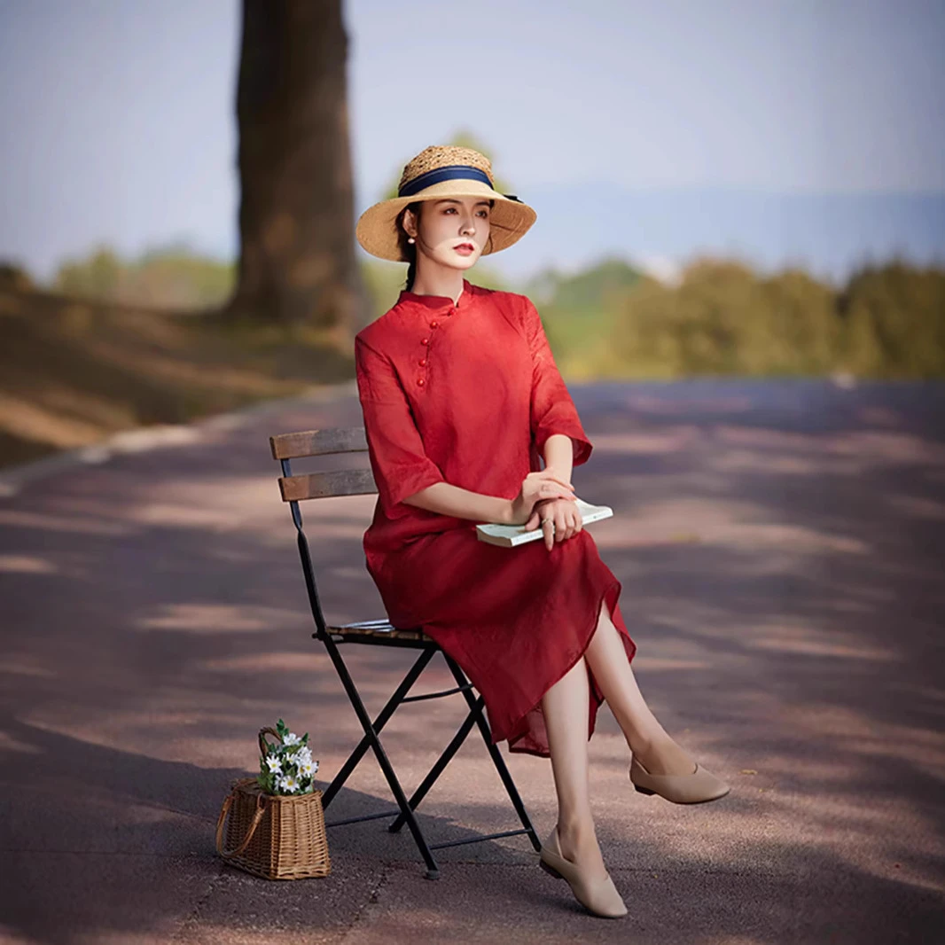 苎麻连衣裙女夏季新款洋气减龄七分袖立领盘扣刺绣改良旗袍连衣裙