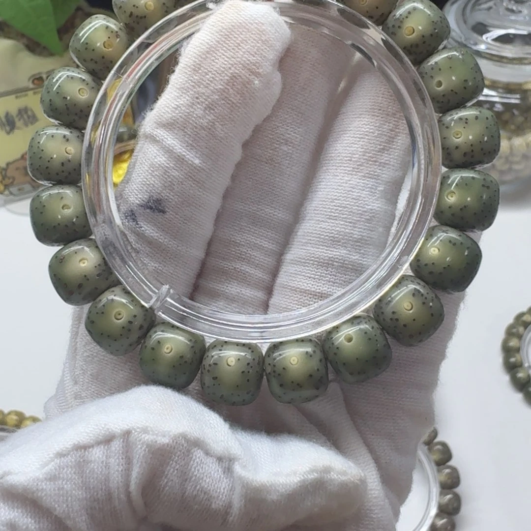 星月菩提手串绿冰小细星4