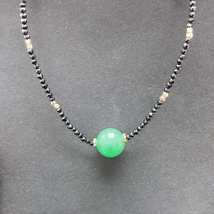 石英质玉未镶嵌项圈