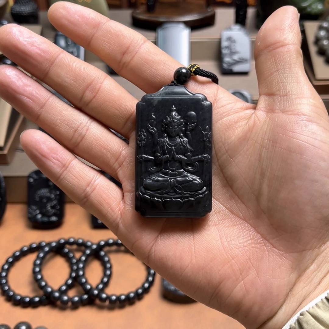 颈饰未镶嵌和田玉（墨玉）千手观音牌