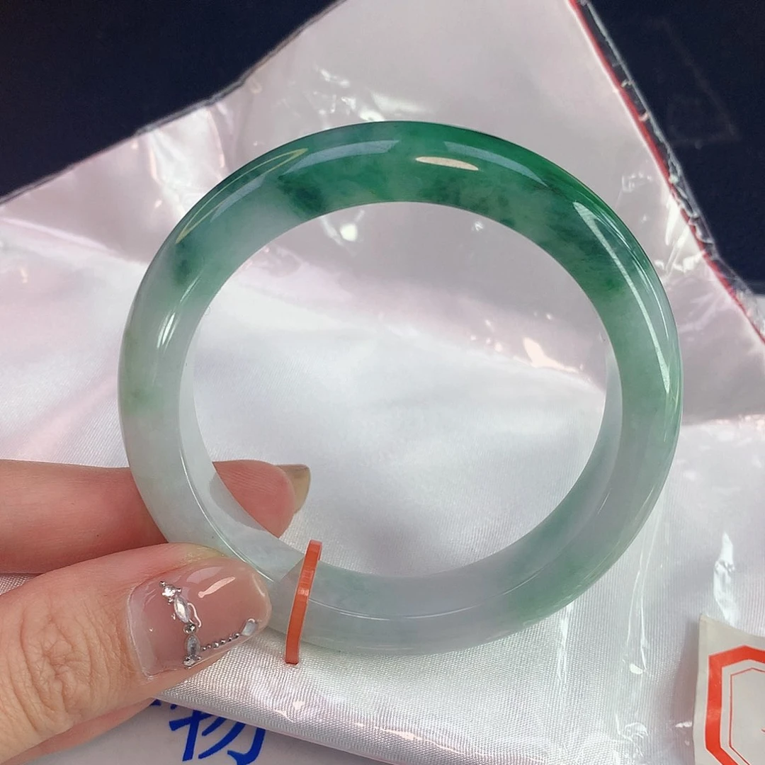 翡翠手镯未镶嵌天然A货翡翠847