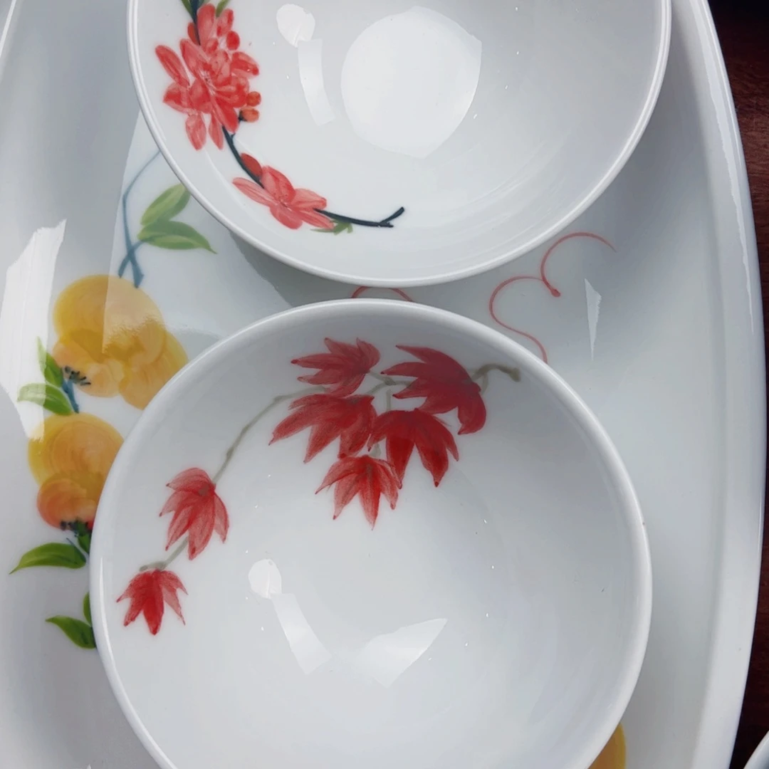 岁****景德镇陶瓷手工手绘制作