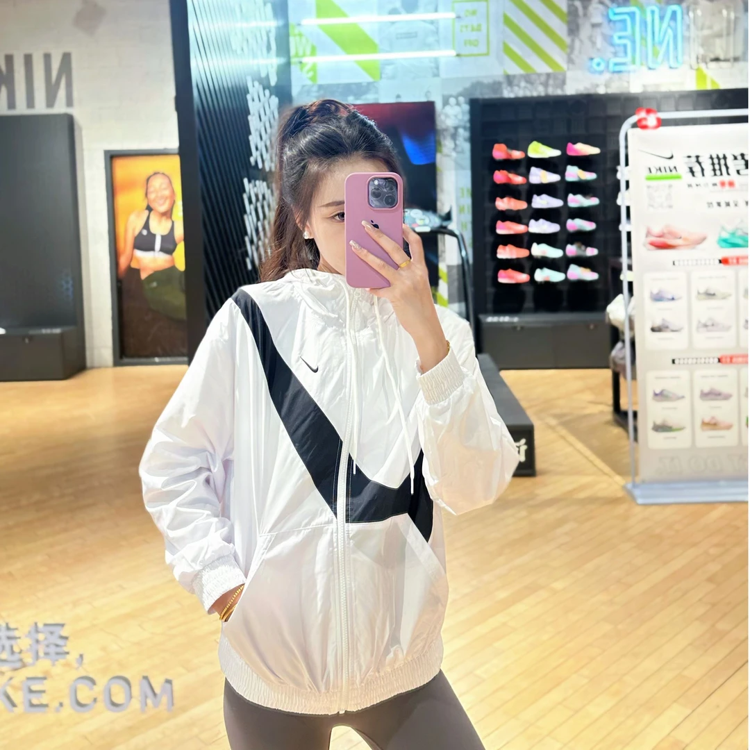 NIKE/耐克夏季女子运动休闲夹克外套HM8972100