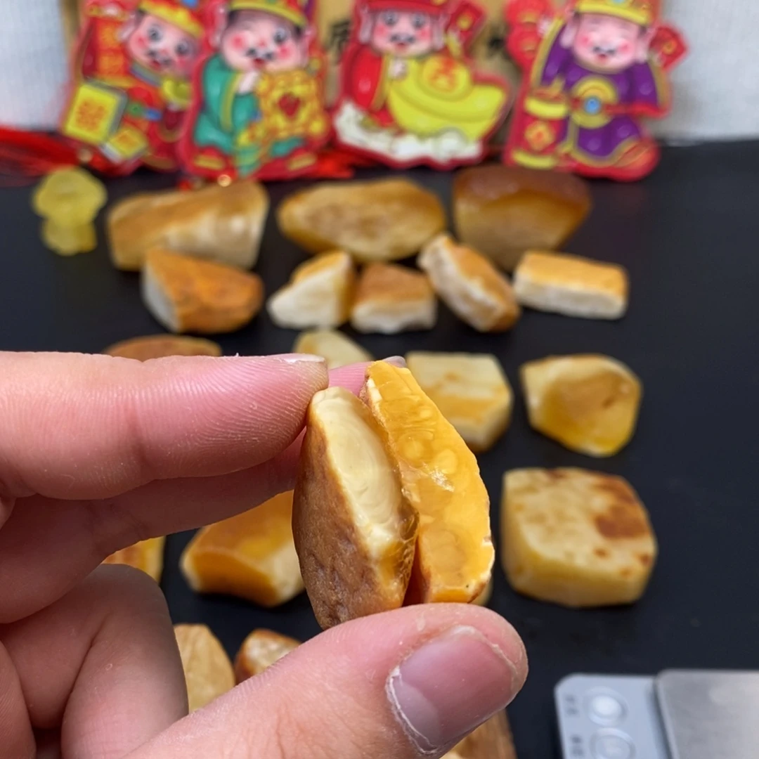 定制琥珀未镶嵌猫*天然蜜蜡原石加工不退不换