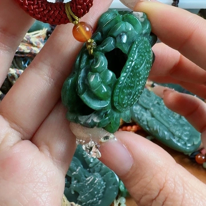 和田玉挂件未镶嵌