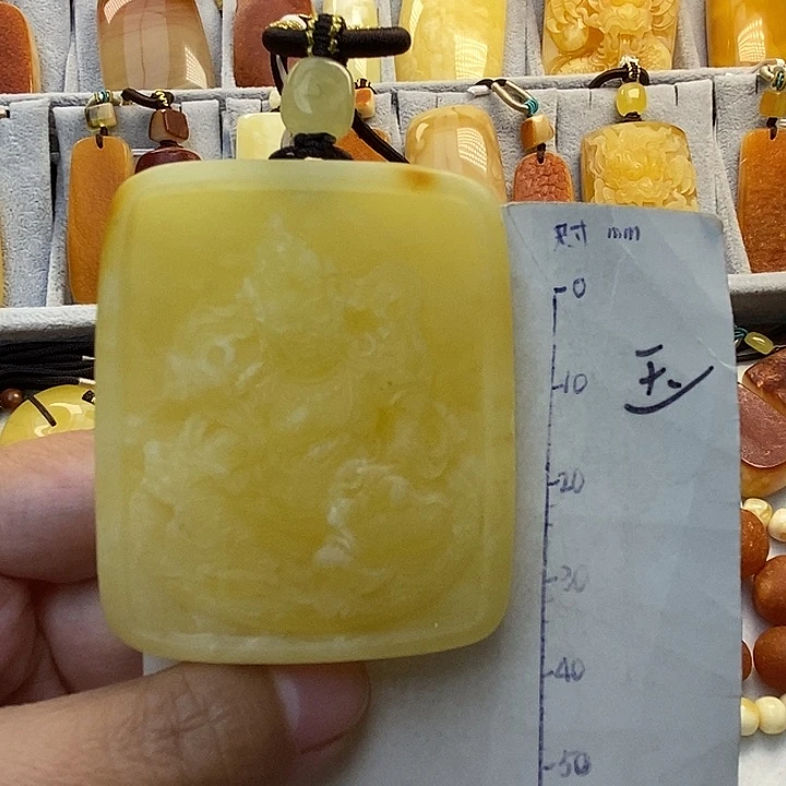 琥珀未镶嵌珠宝奇石