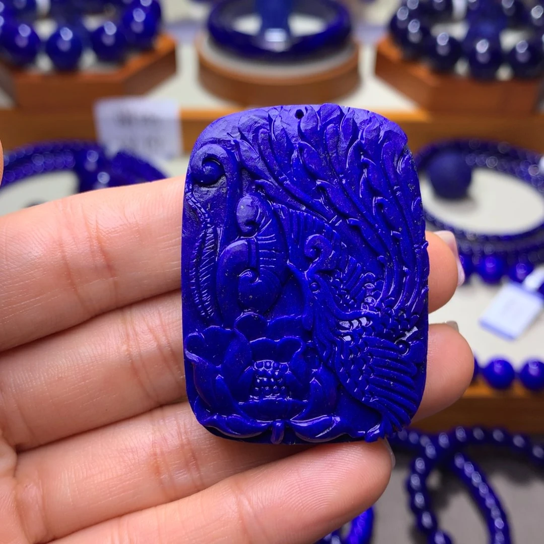 青金石雕刻件未镶嵌411