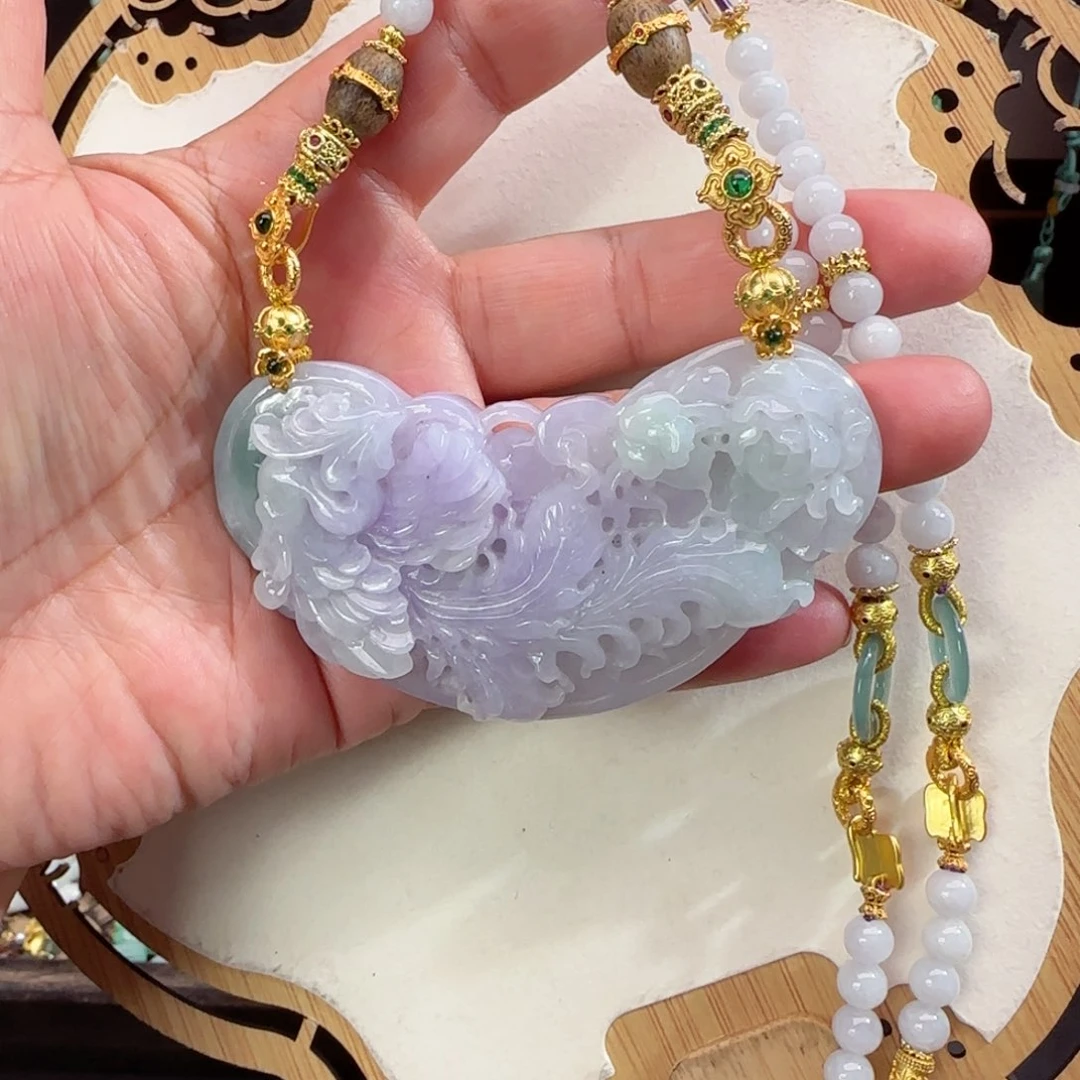 翡翠颈饰未镶嵌仿古