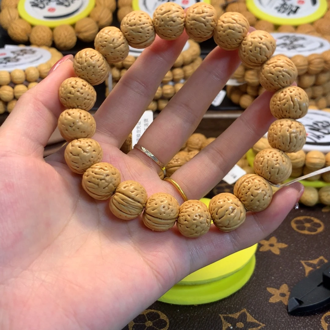 博***生精品桃核金丹手串