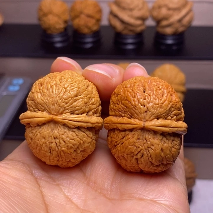 把件文玩核桃脑纹元宝50