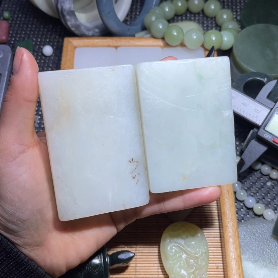 未镶嵌和田玉车挂