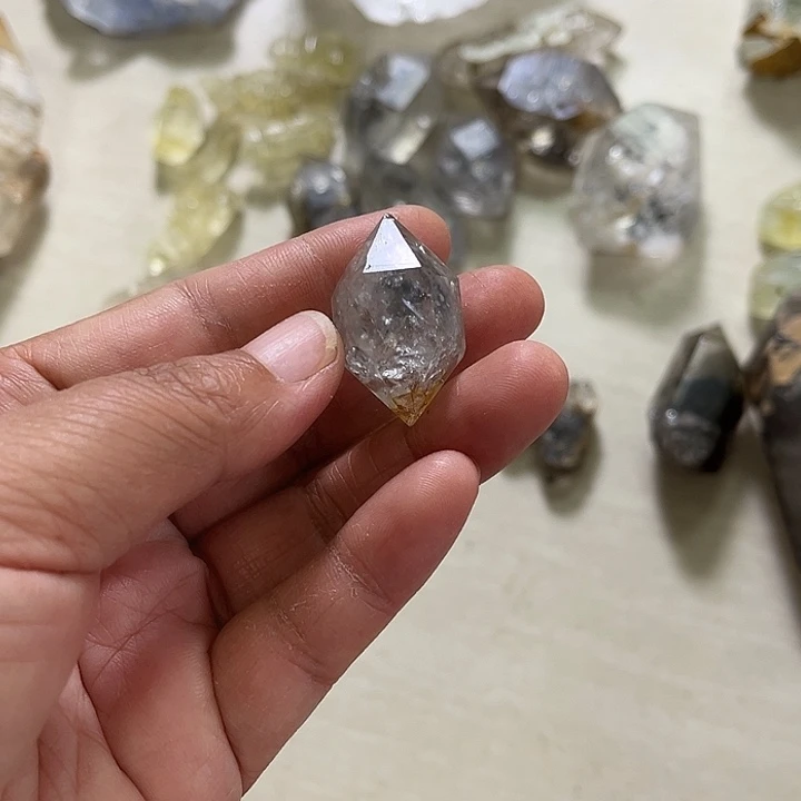 白***夏未镶嵌珠宝半成品水晶