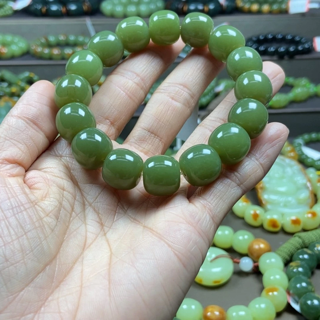 手链未镶嵌透闪石质玉振**市