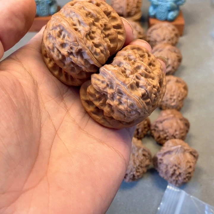 吊坠文玩核桃47球白